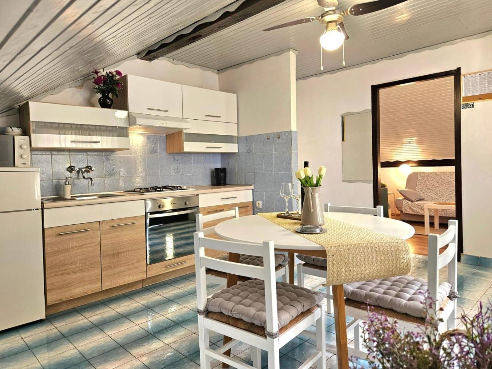 Apartments Marijana Водице Экстерьер фото